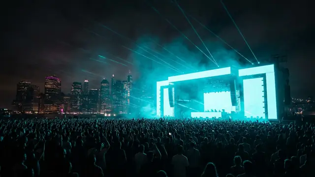 Festivalscen på natten: Skapa ditt eget Electric Zoo 2026 Hitster-paket med Hitify